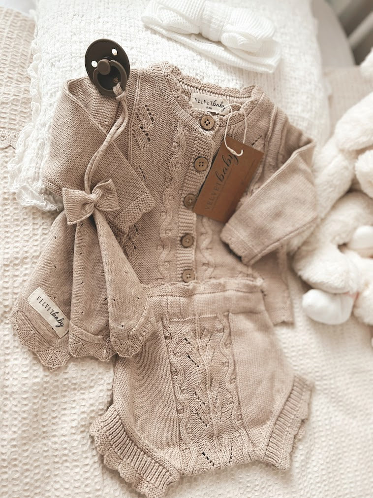 gebreid vintage babykleding setje bloomer